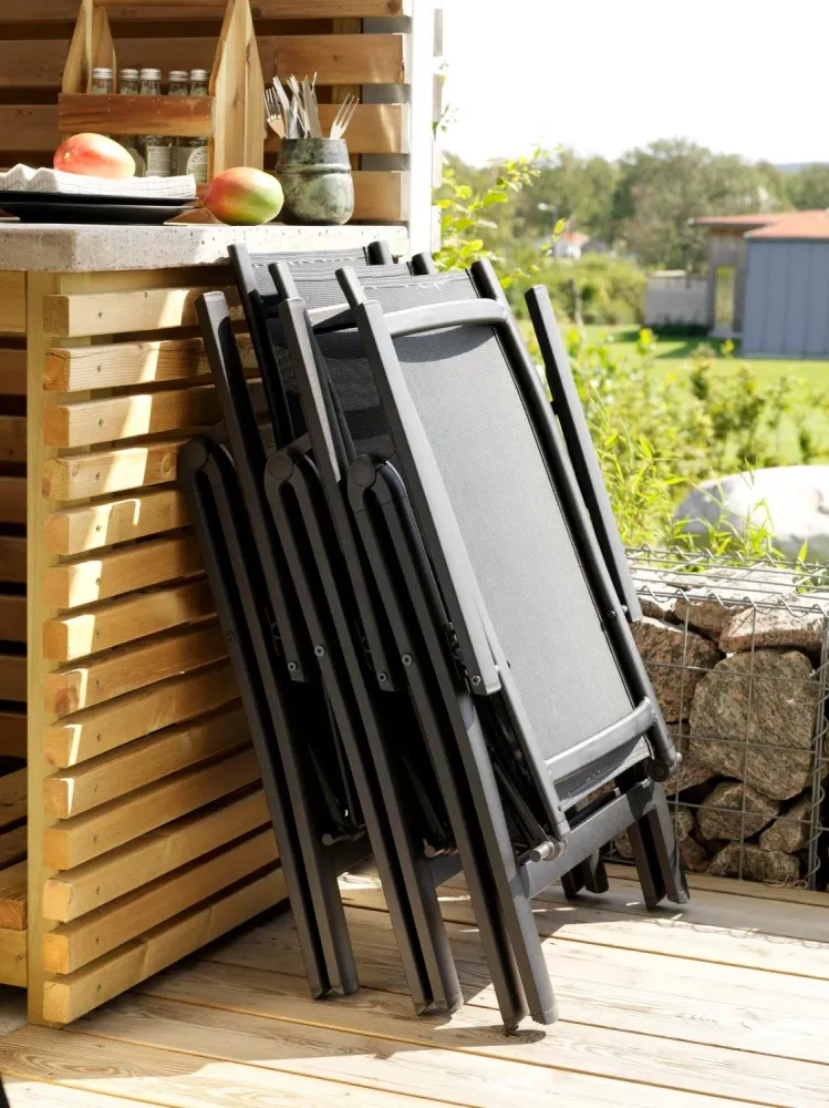 Brafab Rana positionsstol Svart/svart Installation Kit