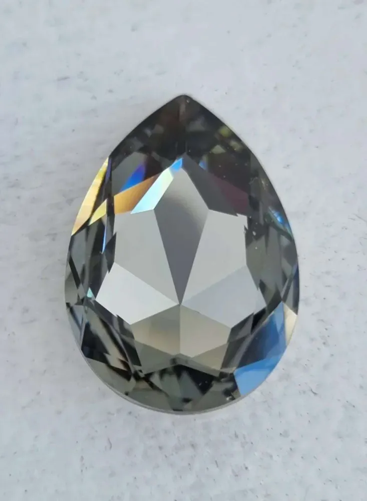 Swarovski Crystals Large Pear Fancy Stone (4327) - Black Diamond 30x20mm, 1 styck