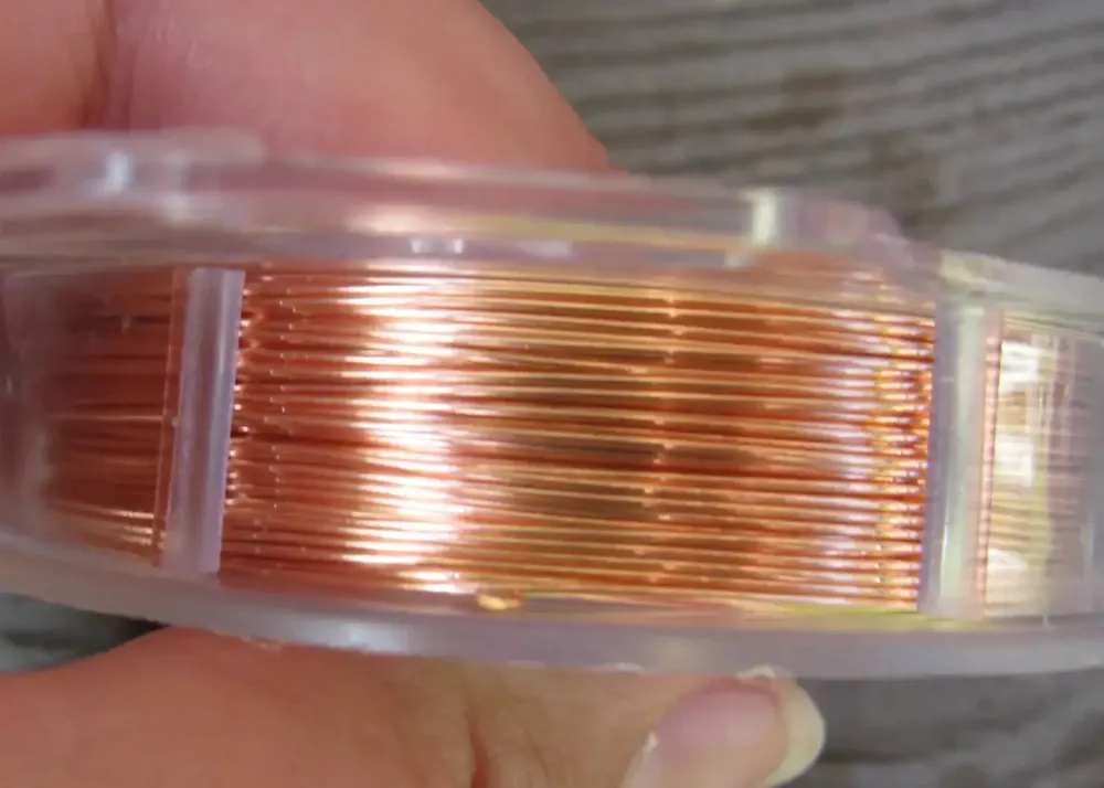 Artistic Wire 24 Ga - Bare Röd metall 1 rulle