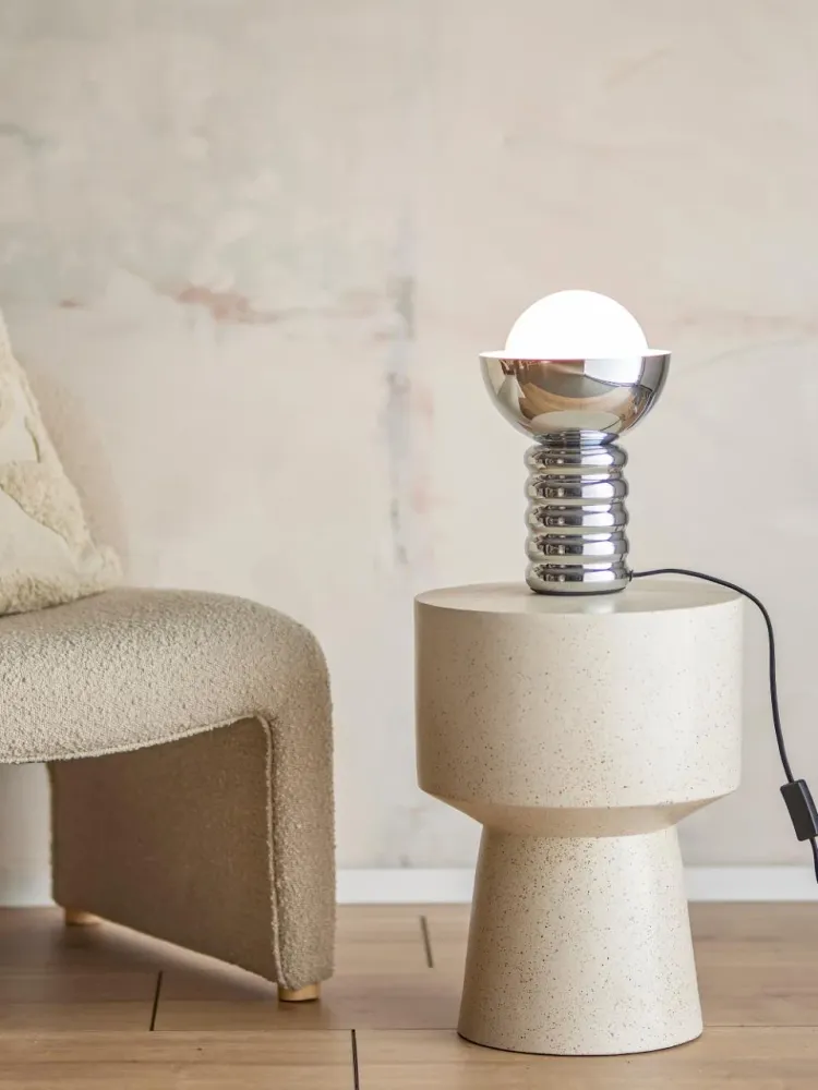 Bloomingville Spike bordslampa 32 cm Sterling