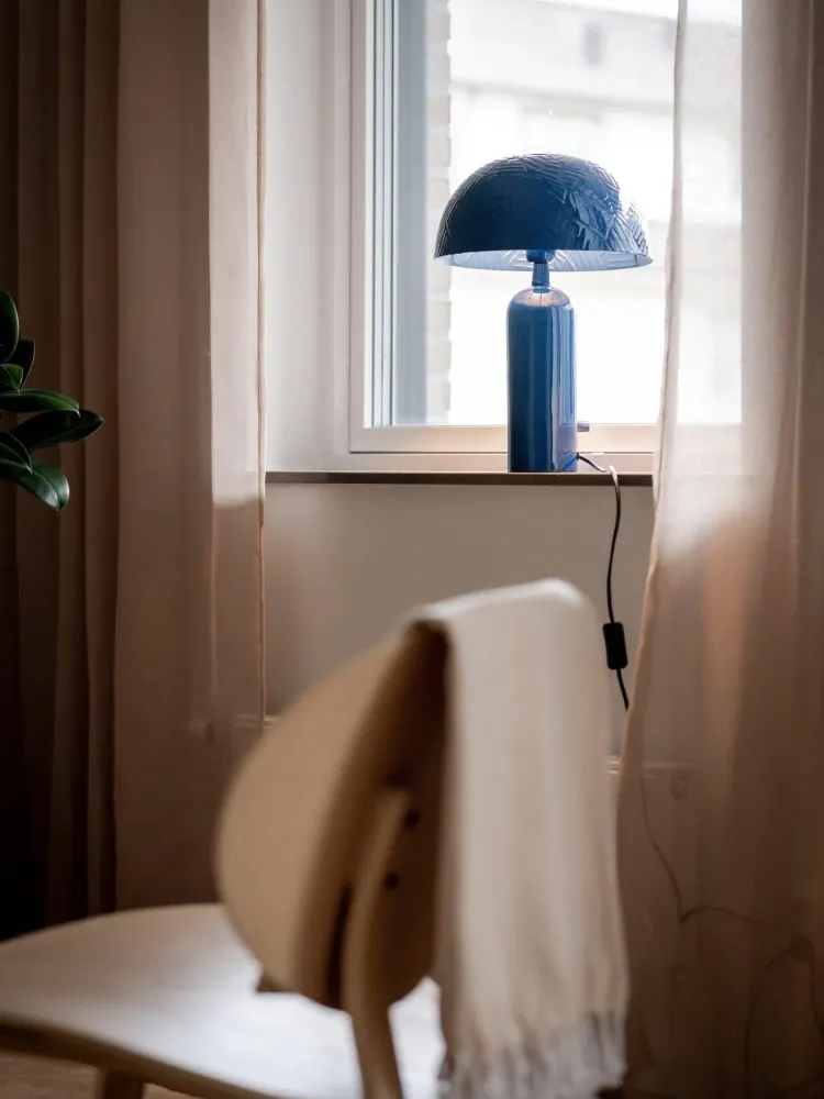Carter bordslampa Azure 45 cm