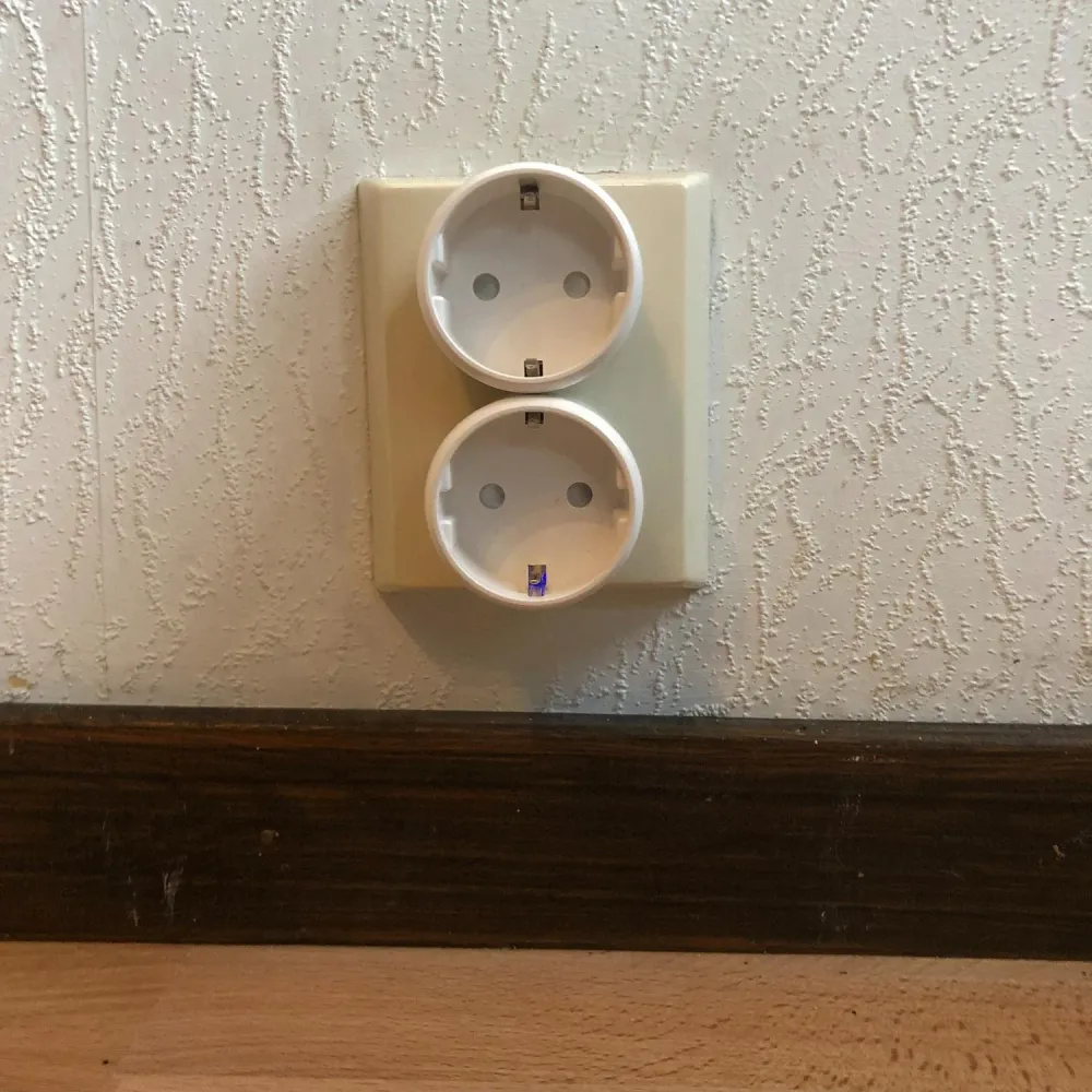 Plastplug Strömbrytare/Plug Relä, WiFi, Deltaco Smart Home, Smart Kompakt Plug, (EU), 10A, timer, Vit