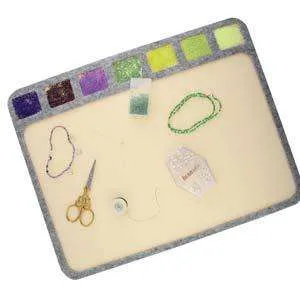 Pärlmatta med fördjupningar 35,6x27,9 cm - 1 styck