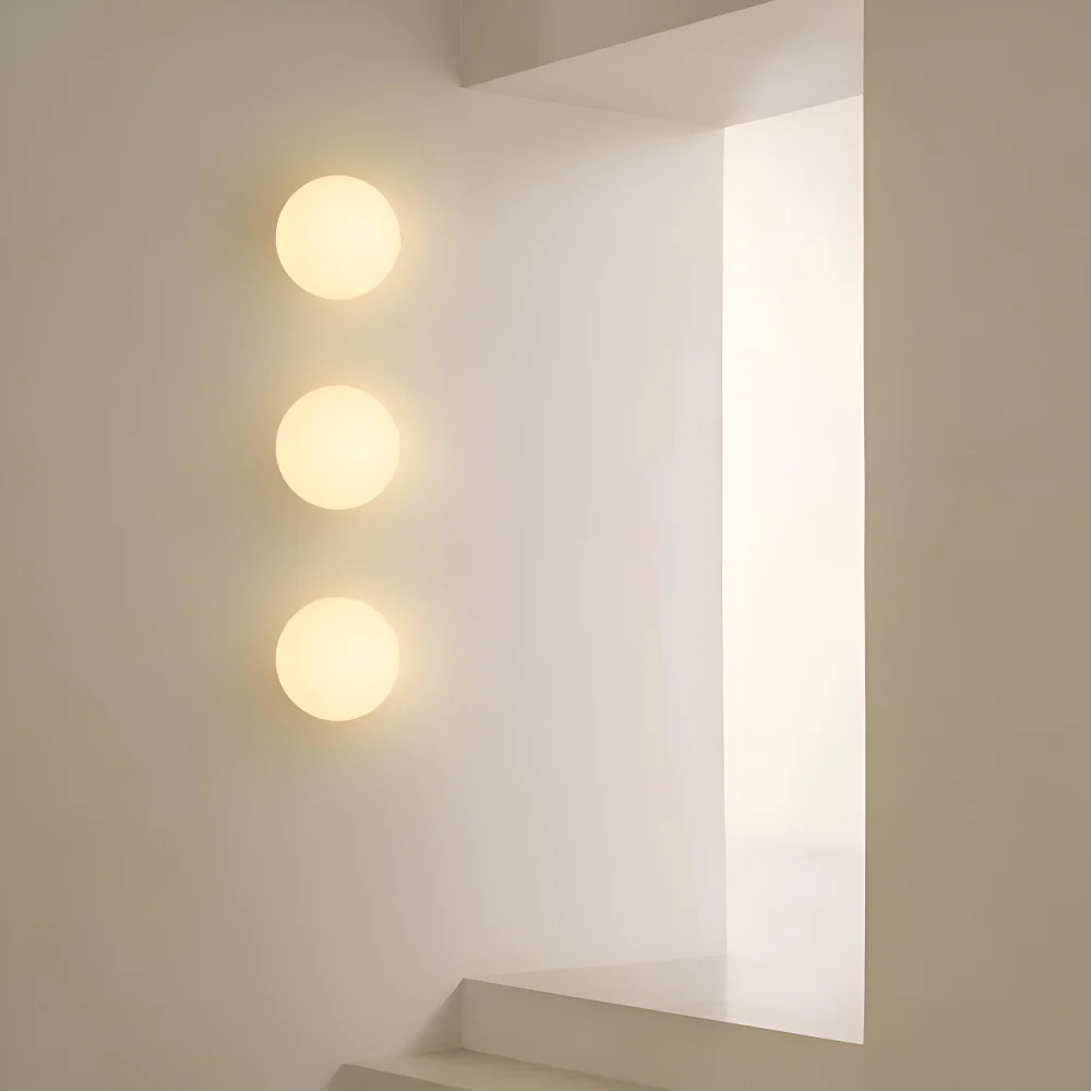 Minimalistisk Rund Glas Vägglampa - Stilfull Mjölkvit Inomhus Vägglampa för Modernt Hemdesign