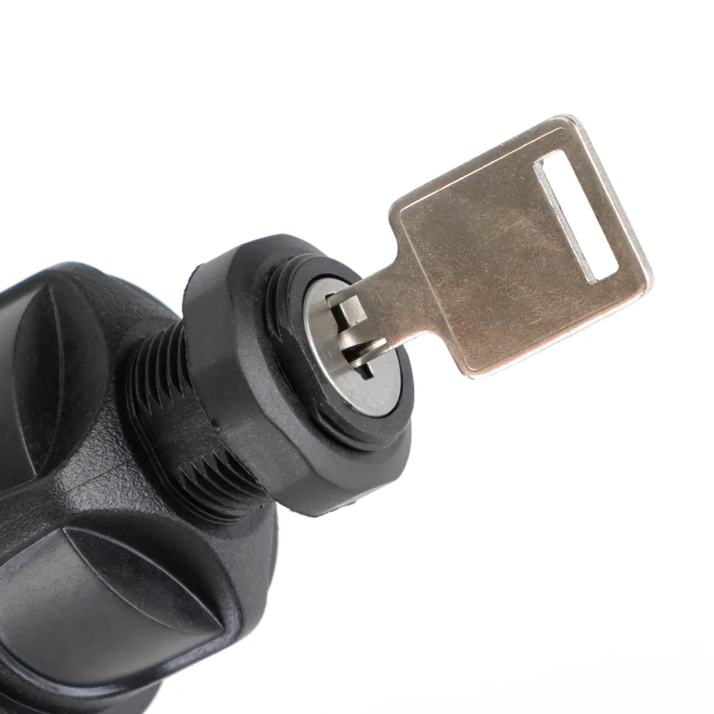 Ignition Switch w/2 Keys passar för Bobcat S100 S130 S150 S160 S185 S205 S330 S450