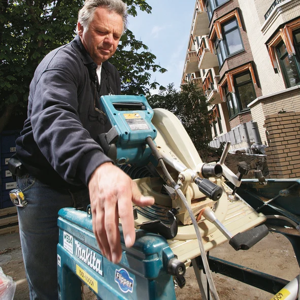 Makita Klyv-, kap- och gersåg LF1000 1650W