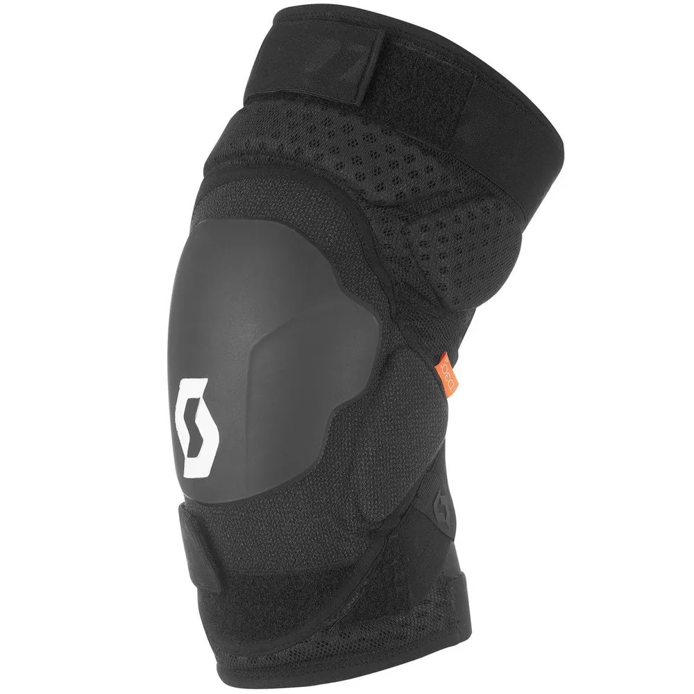 Kneeier Scott Grenade guards Evo Hybrid Black