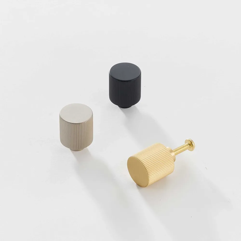 Knopp 3138 | Räfflad | Svart