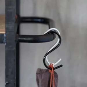 Svart S-krok