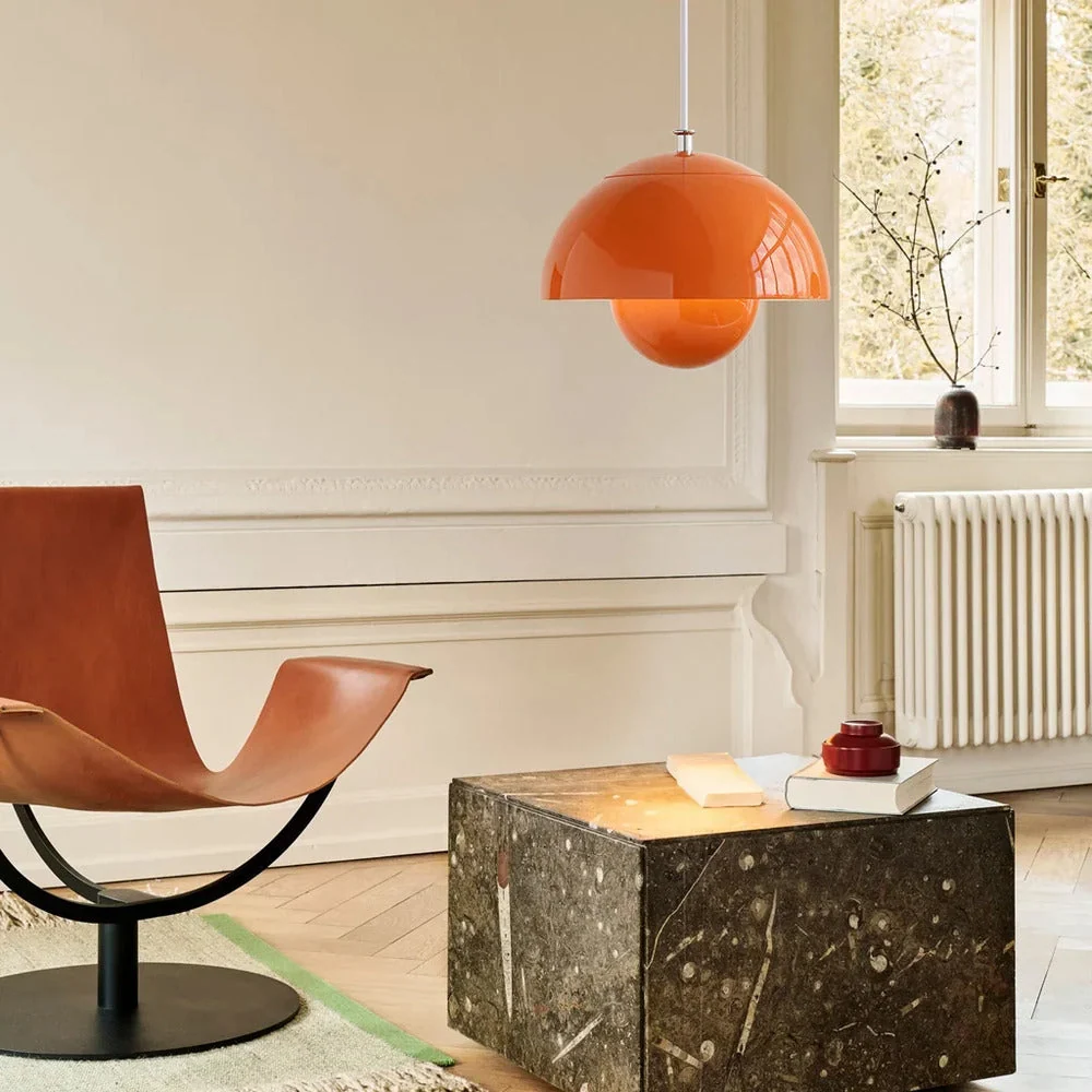 Floréal – Nordisk Metallpendellampa i Blomformad Retrodesign Orange