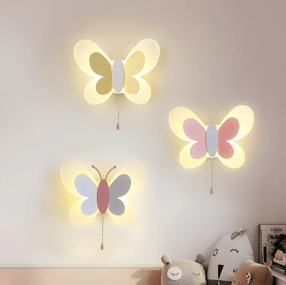 LumaFly – Färgglad LED-Vägglampa med Fjärilsdesign i Akryl Bla