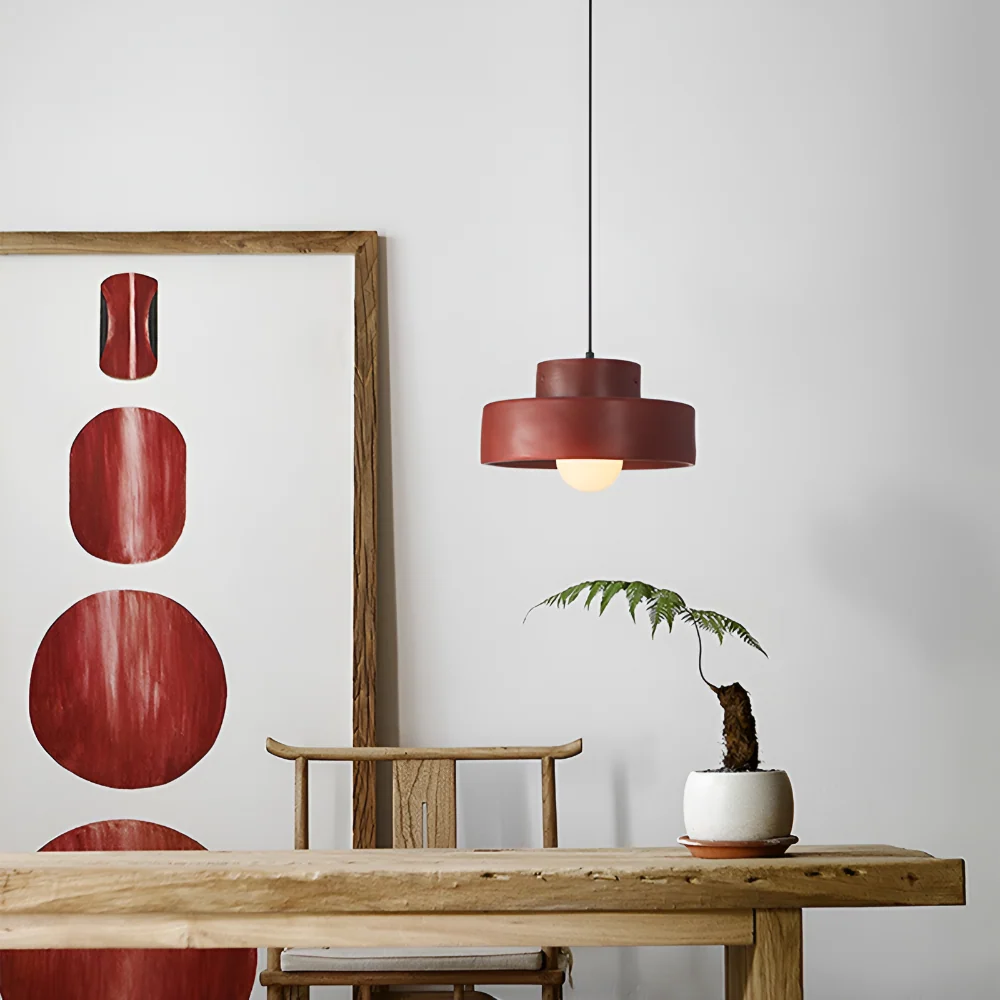 NostalSabi – Färgstark Wabi Sabi Pendellampa i Röd Macaron-Design Svart