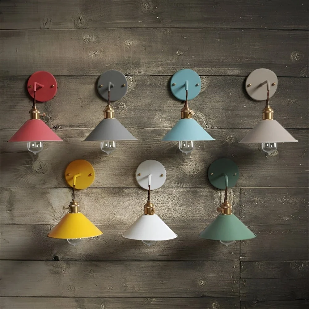 RetroGlow – Gammaldags Vägglampa i Metall med Klassisk Konformad Design Gra