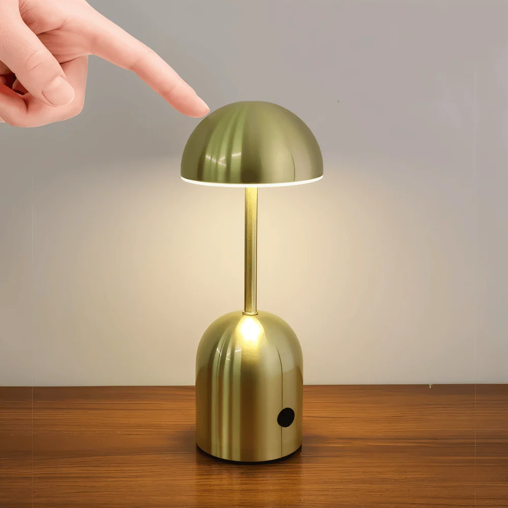 HalfOrb Bordslampa - Classy Metallisk LED-Lampa med Kupol Matt