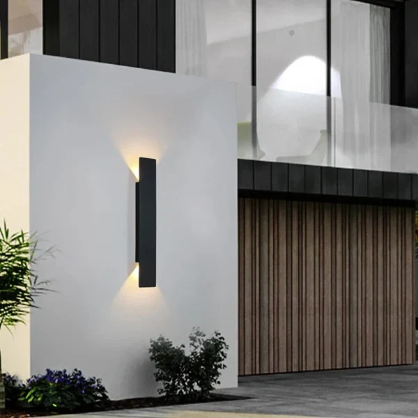LjusLina - Vattentät LED Vägglampa i Aluminium – Energieffektiv Utomhusbelysning Svart