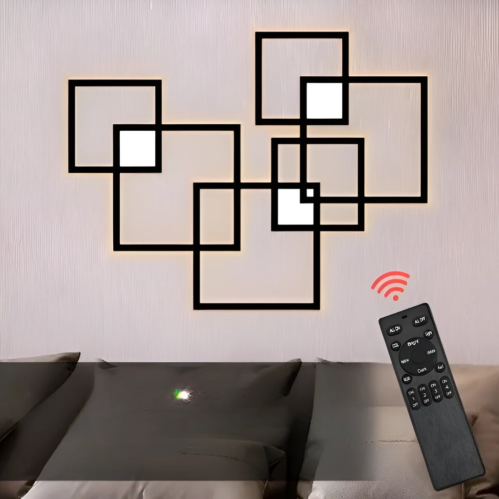 LumoSquare – Fyrkantig Vägglampa i Metallisk med Dimbart LED-ljus och Fjärrkontroll Vit