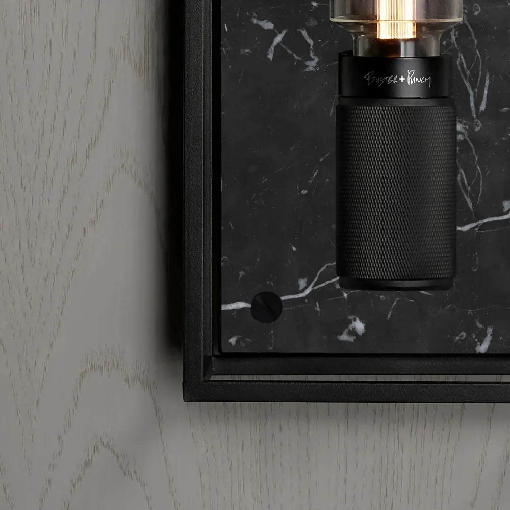 Caged vägglampa med onyx marmor/medium • Buster + Punch