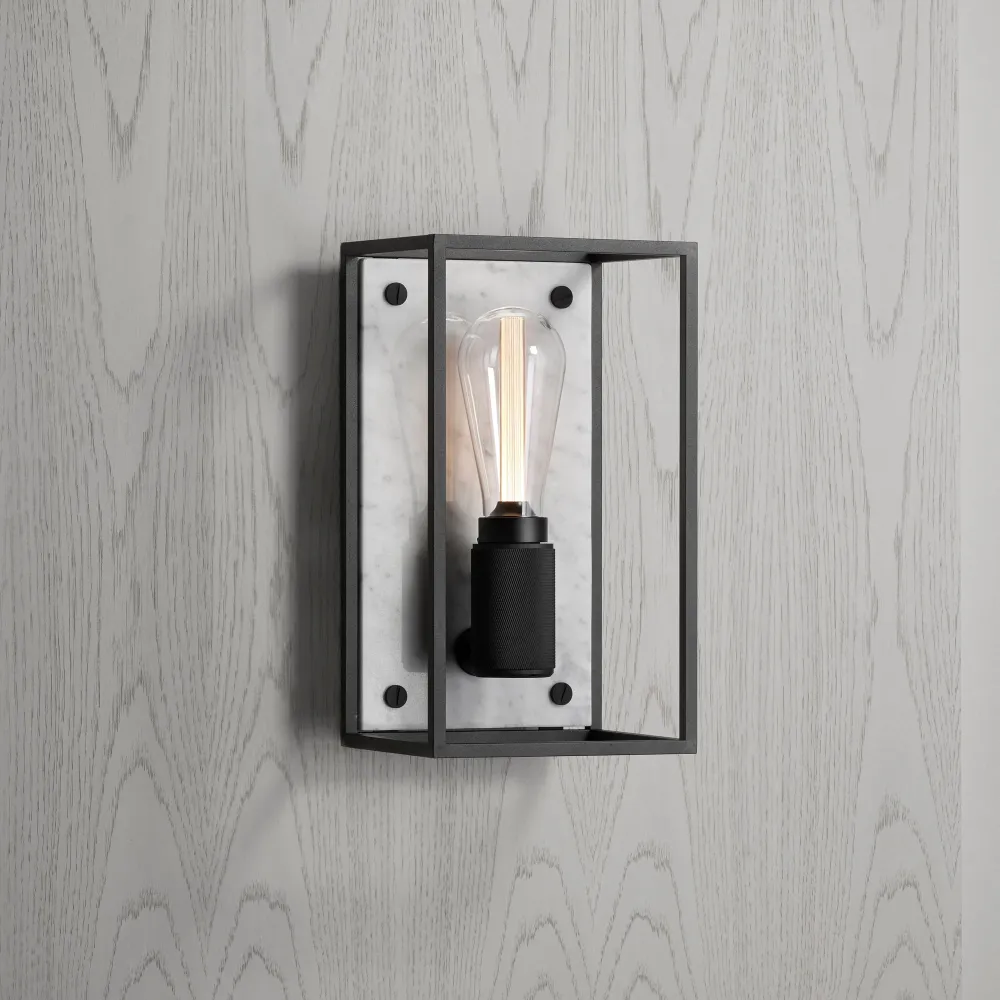 Caged vägglampa med pärla marmor/medium • Buster + Punch