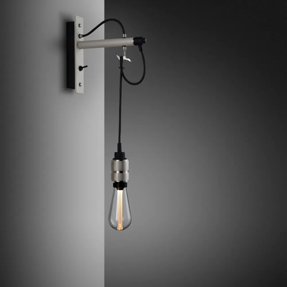 Hook Wall Nude vägglampa i sten och rostfritt stål • Buster + Punch