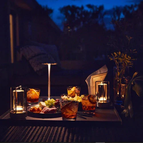 AuroGlow – Inga kablar uppladdningsbar bordslampa med justerbar ljusstyrka för inomhus och utomhusbruk Svart