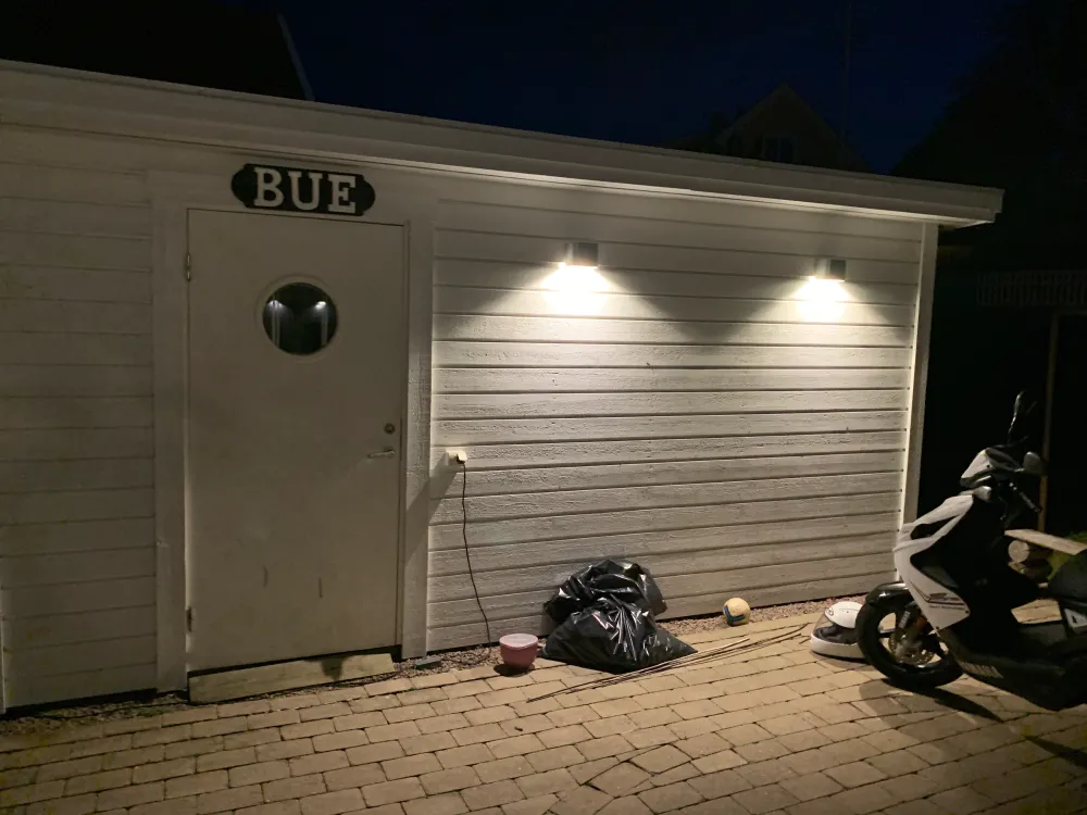 FASADBELYSNING TAURUS Svart