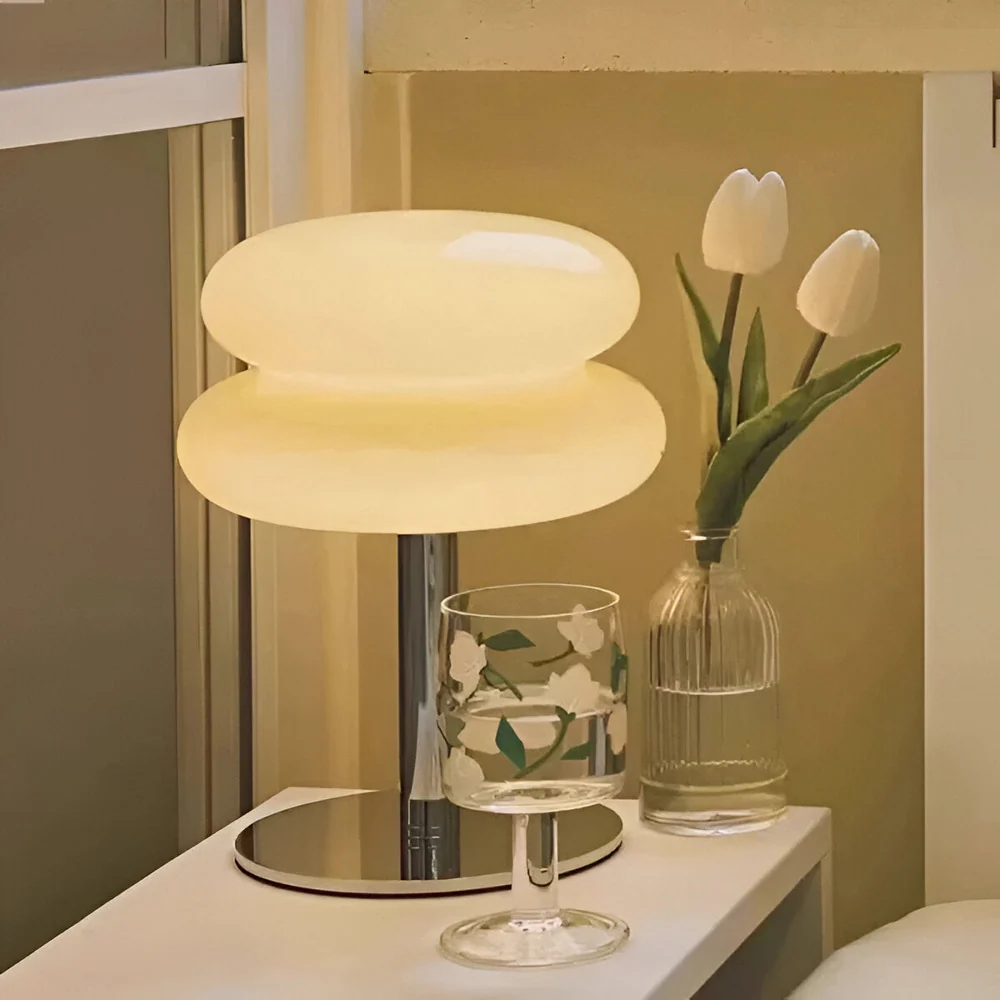 Macaron Inspirerad Bordslampa - Sophisticated Bordslampa i Glas för en Livlig Rumsatmosfär Orange