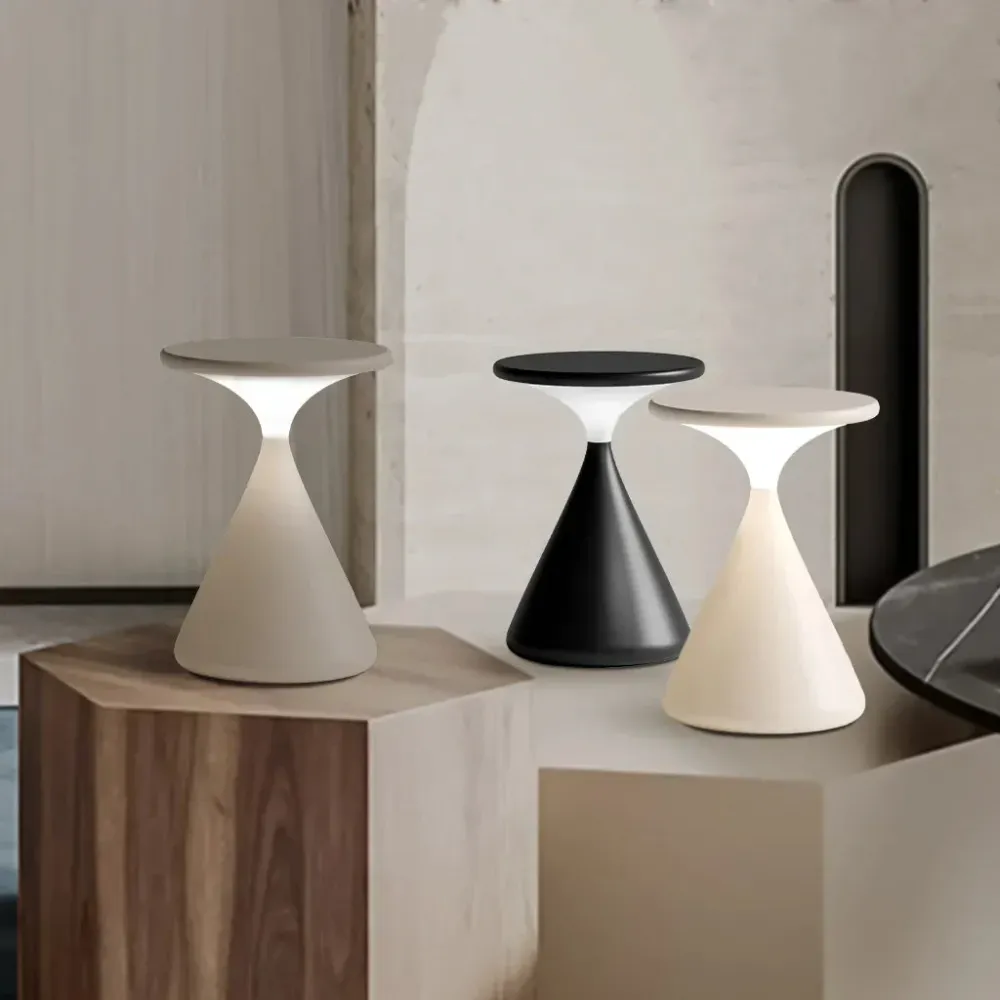 SandGleam – Untethered timglasbordslampa med dimbar LED-belysning Vit