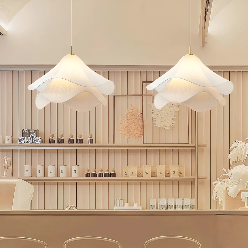 Japandi-inspirerad tygpendellampa - Minimalistisk blommig design taklampa för en lugn atmosfär