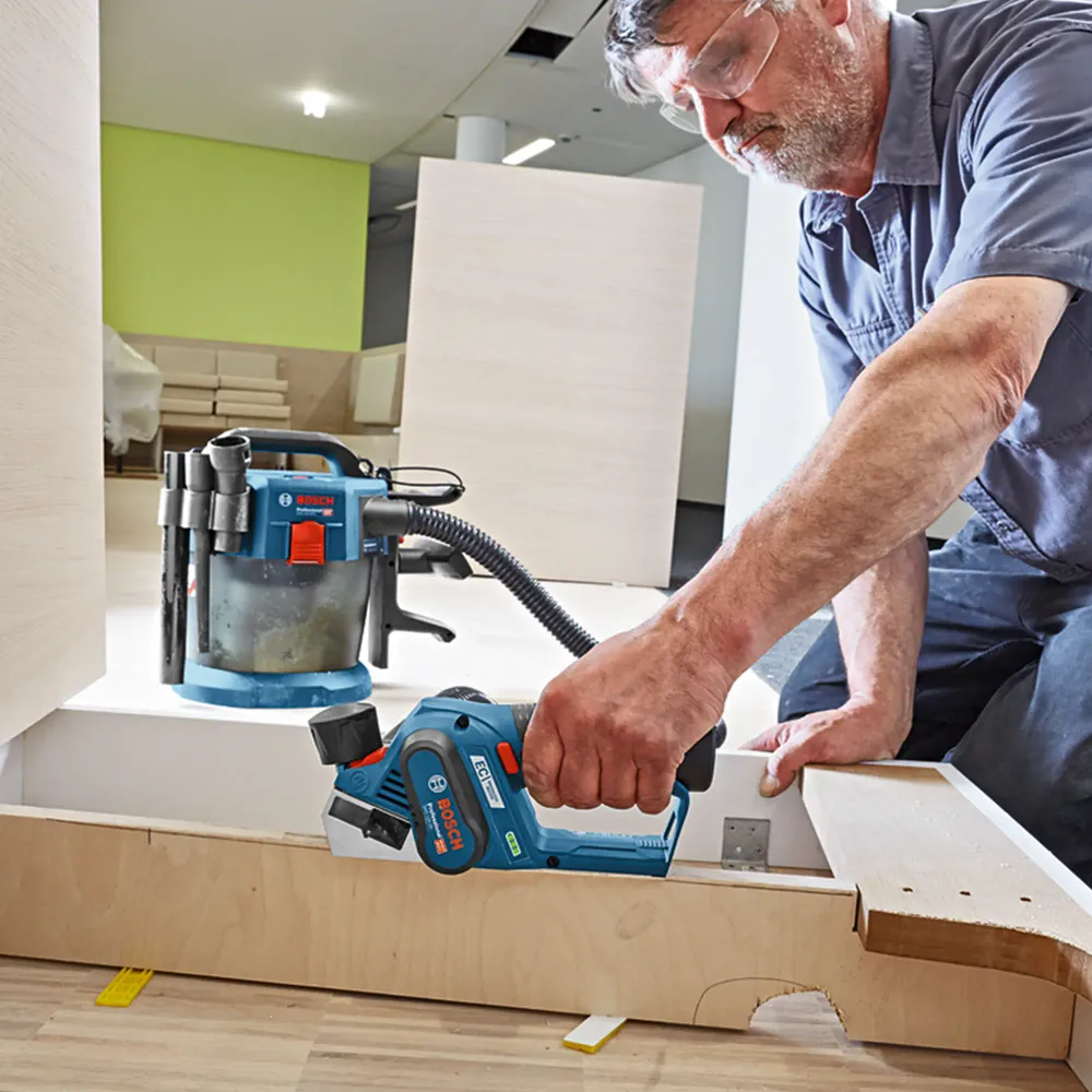 Bosch Professional GHO 12V-20 12V 3Ah hyvel