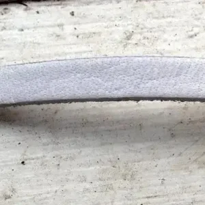 Läderrem Platt Bred - Snö, 10x2mm, 20 cm