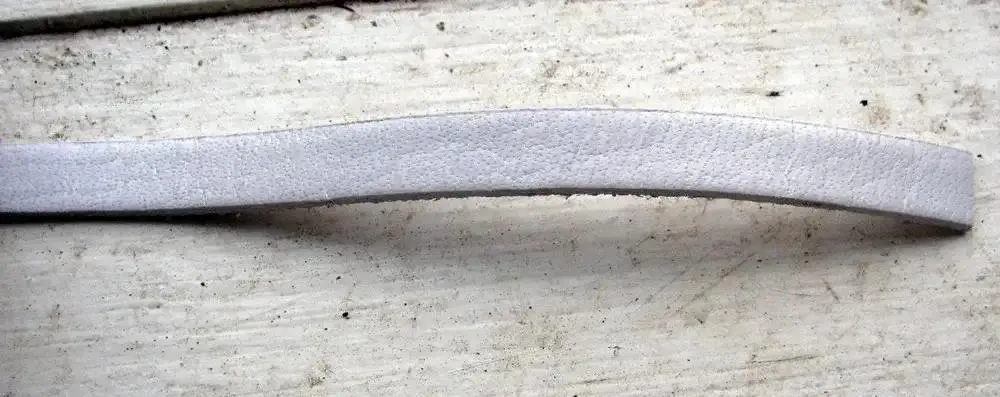 Läderrem Platt Bred - Snö, 10x2mm, 20 cm
