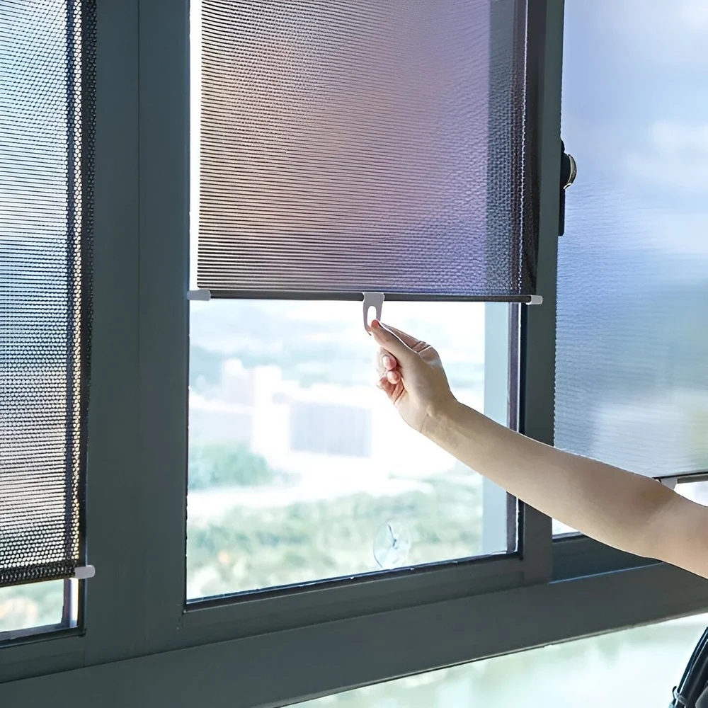 SunGuard - Ultimate UV-blockerare med Sugkopp för Rullgardiner 45