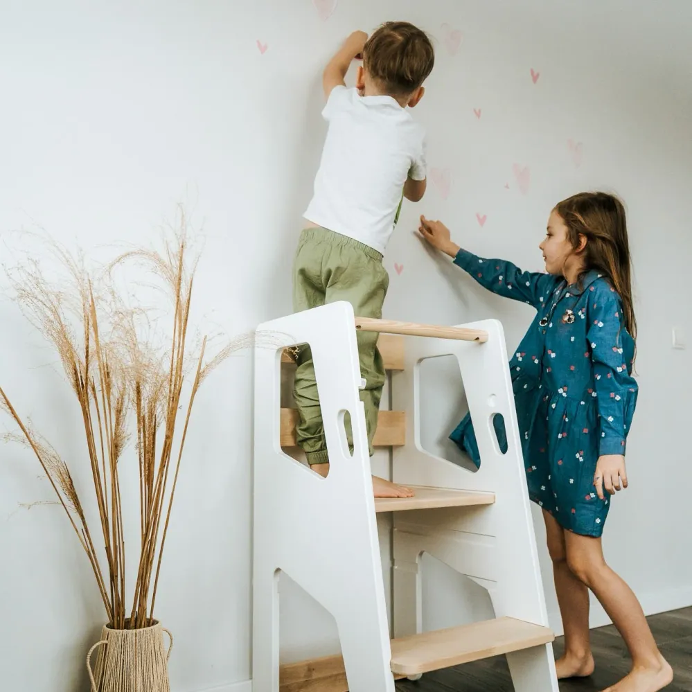 Brandklassad Montessori Tower Safety+ White