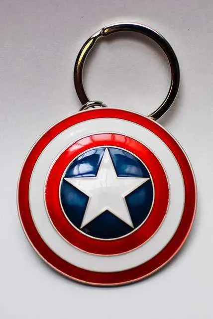 Captain America Sköld Nyckelring i Steel