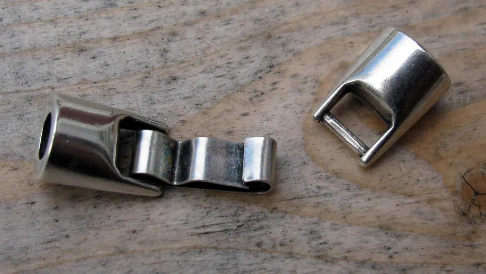 Lås Silverfärgat - Haklås för Runda Band 4,2mm, 1 Adjust
