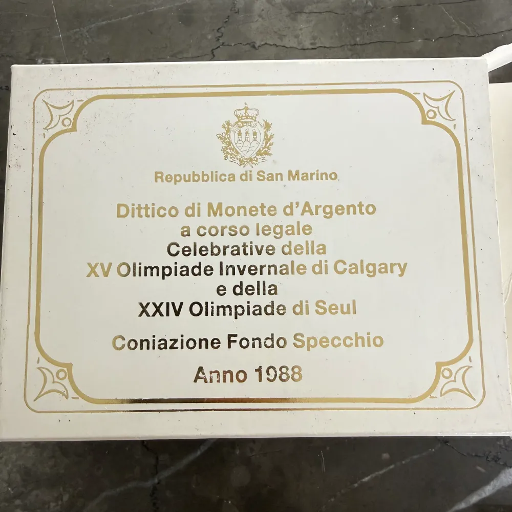 Silvermynt Republiken San Marino XV vinter-OS i Calgary och XXIV olympiska spelen i Seoul 1988