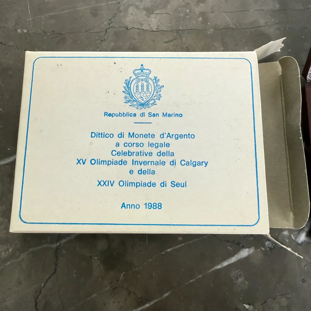Silvermynt Republiken San Marino XV vinter-OS i Calgary och XXIV olympiska spelen i Seoul 1988