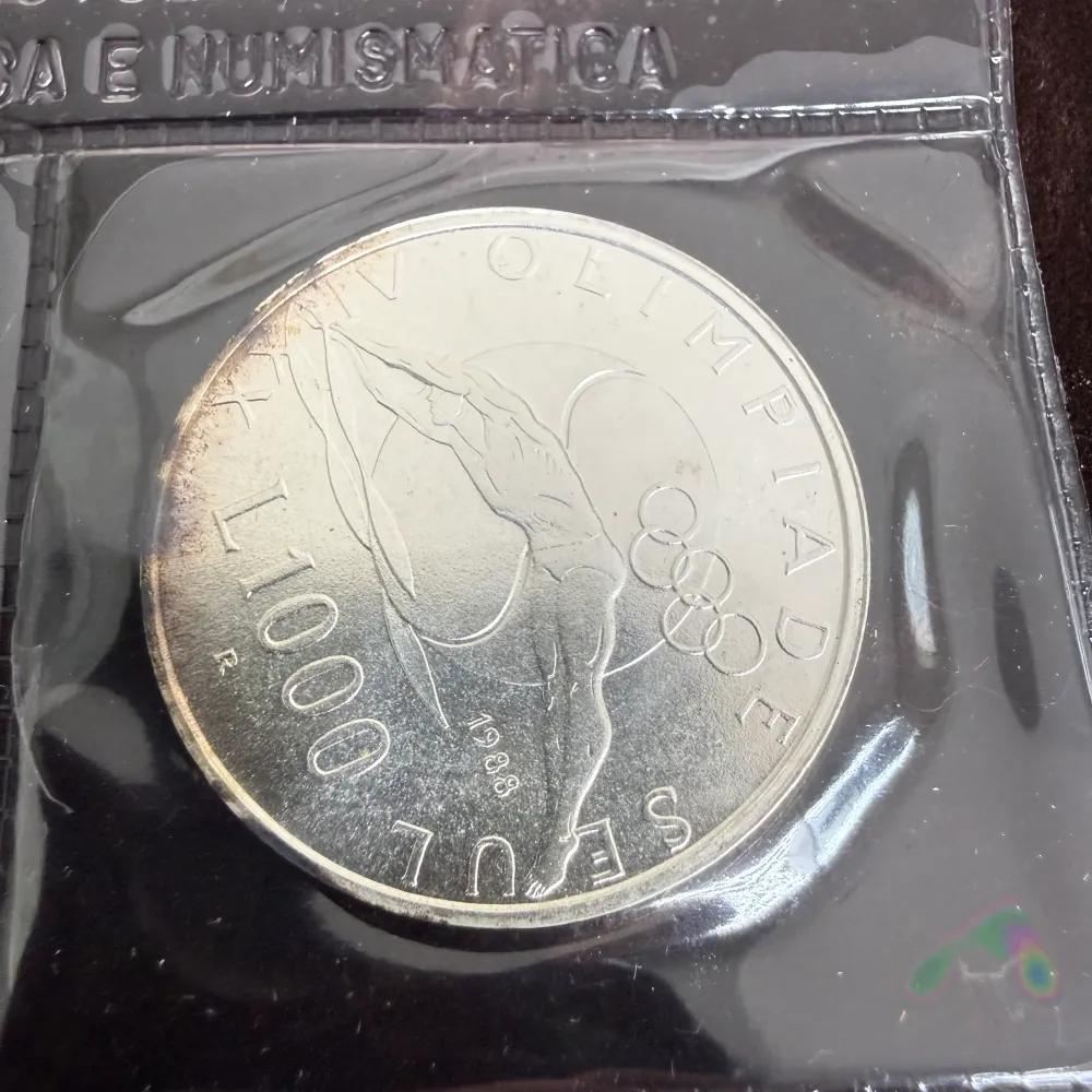 Silvermynt Republiken San Marino XV vinter-OS i Calgary och XXIV olympiska spelen i Seoul 1988
