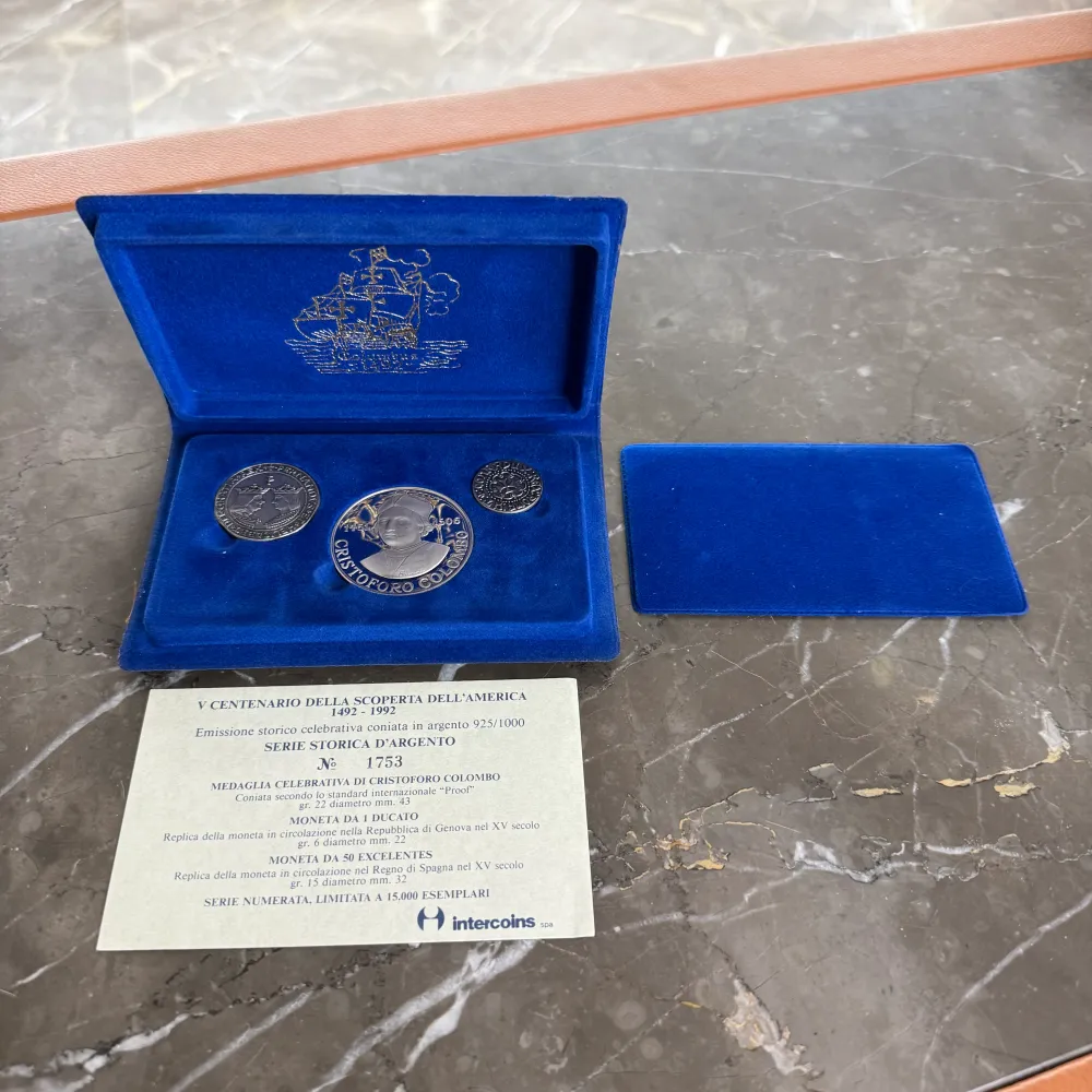 Silvermyntuppsättning 500-årsjubileum av upptäckten av Amerika 1492-1992
