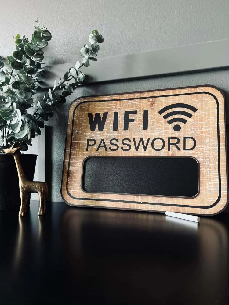 WIFI Skylt med krita - Wood