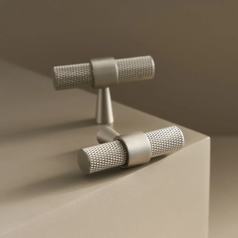 T-bar CH016 | Lättrad | Nickel