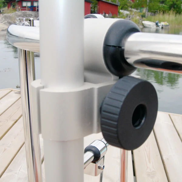 NOA, Justerbart fäste för solpaneler med stolpe