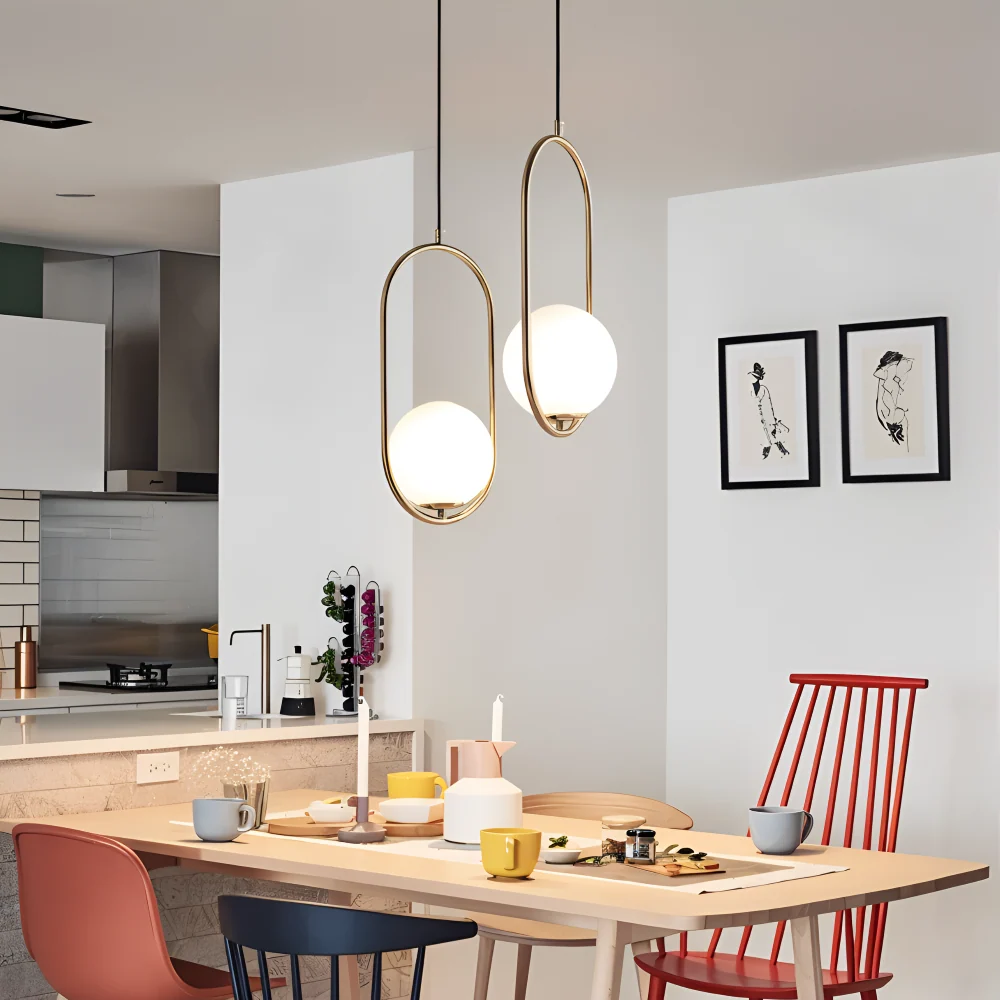 Eclipsera – Minimalist Guld Ellips Pendellampa med Glaskula