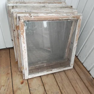 ART 26B 7ST B50,5H53,5 D3 GAMALT GLAS 700 KR PER ST (6ST HELA 1ST BEHÖ BYTA GLAS)