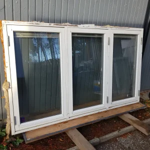 ART 555 B 195 H 117 PRIS 6500 KR 3glas mockfjärd