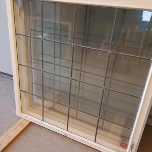 Art 834B b94 h93.5 3st bly infattat 3500 kr st utan karm (Borlänge)