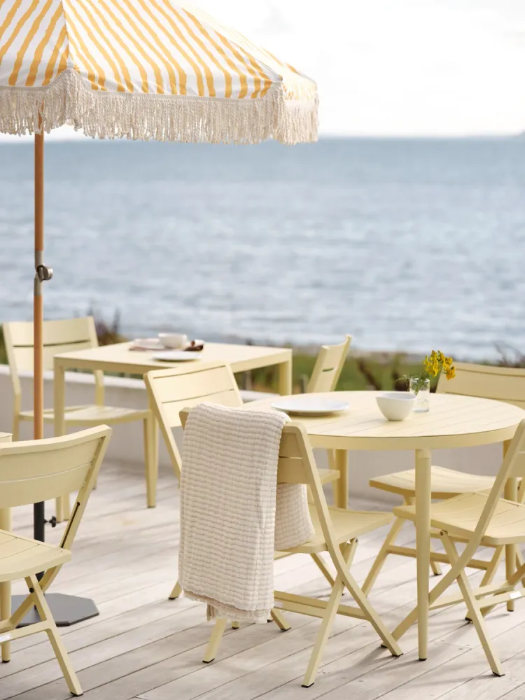Brafab Bigby matbord Lemon 100 cm