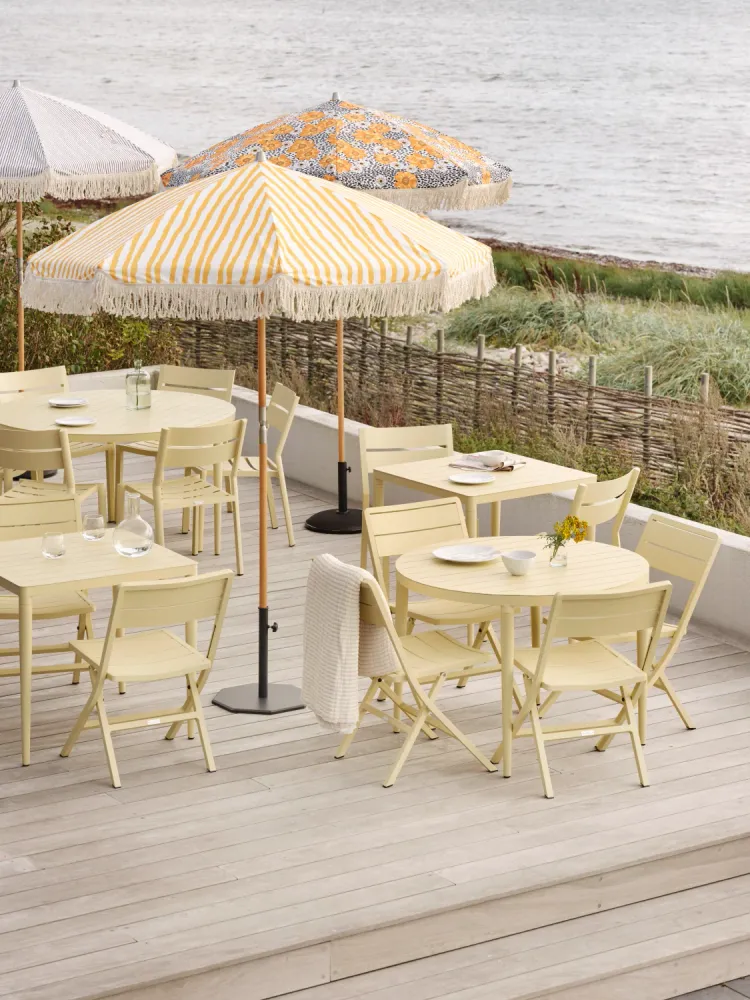 Brafab Bigby matbord Lemon 76x76 cm