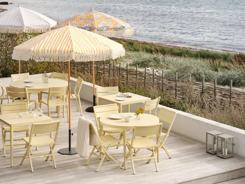 Brafab Bigby matbord Lemon 76x76 cm