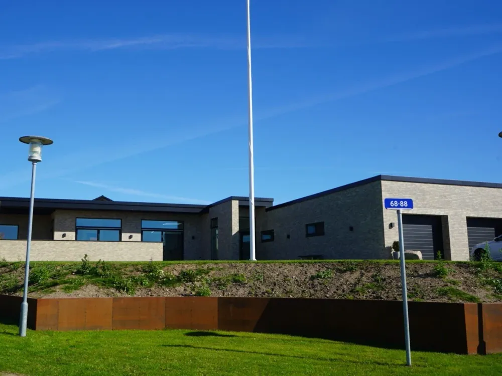 Cortenstål stödmur invändiga hörn 45°